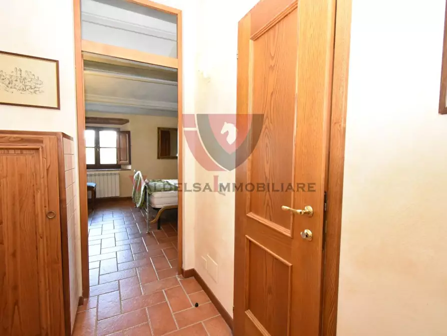 Immagine 26 di Appartamento in vendita  a Gaiole In Chianti