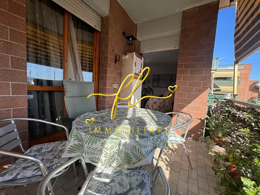 Immagine 13 di Appartamento in vendita  a Livorno