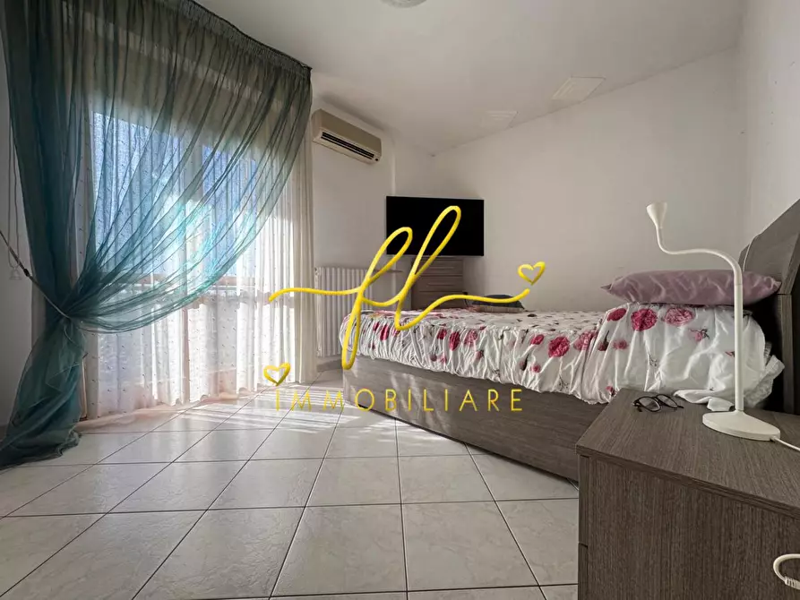 Immagine 22 di Appartamento in vendita  a Livorno