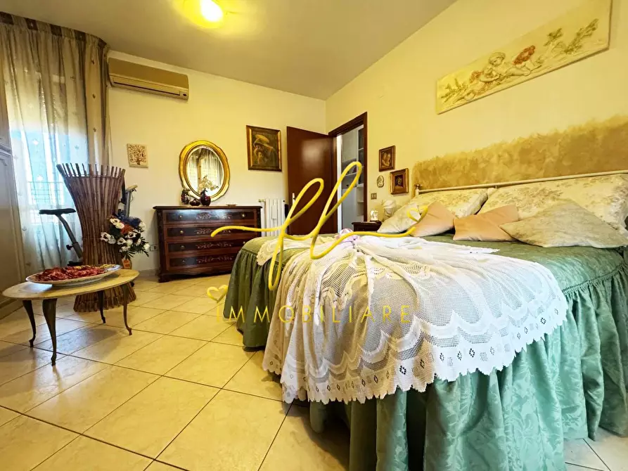 Immagine 27 di Appartamento in vendita  a Livorno