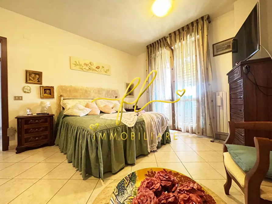 Immagine 25 di Appartamento in vendita  a Livorno