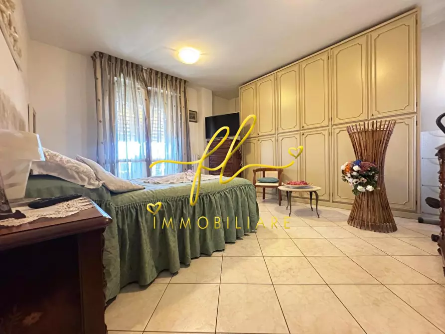 Immagine 26 di Appartamento in vendita  a Livorno