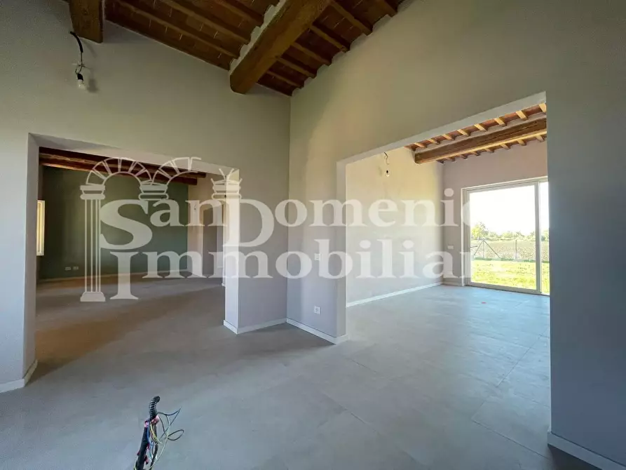 Immagine 18 di Villa in vendita  a Pisa