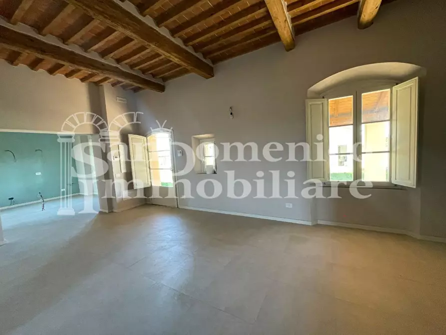 Immagine 20 di Villa in vendita  a Pisa