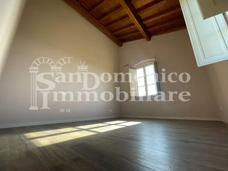 Immagine 48 di Villa in vendita  a Pisa