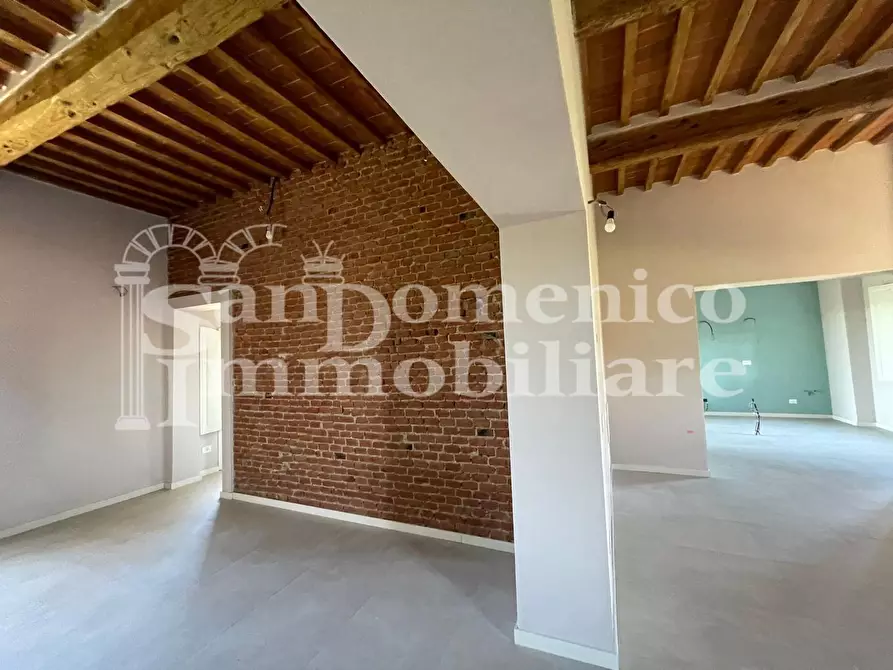Immagine 8 di Villa in vendita  a Pisa