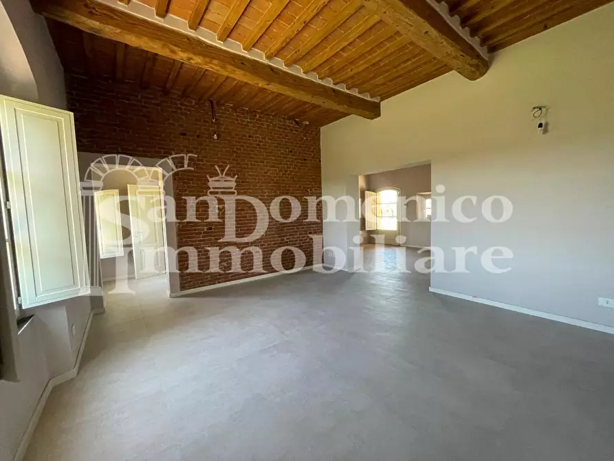 Immagine 2 di Villa in vendita  a Pisa