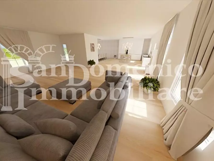 Immagine 9 di Villa in vendita  a Pisa