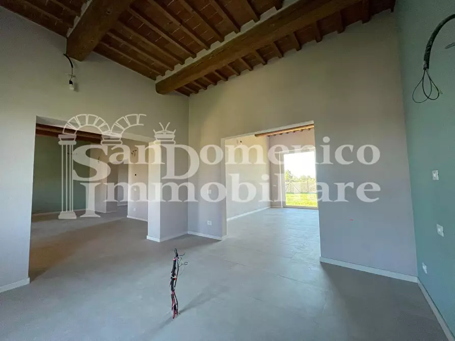 Immagine 17 di Villa in vendita  a Pisa