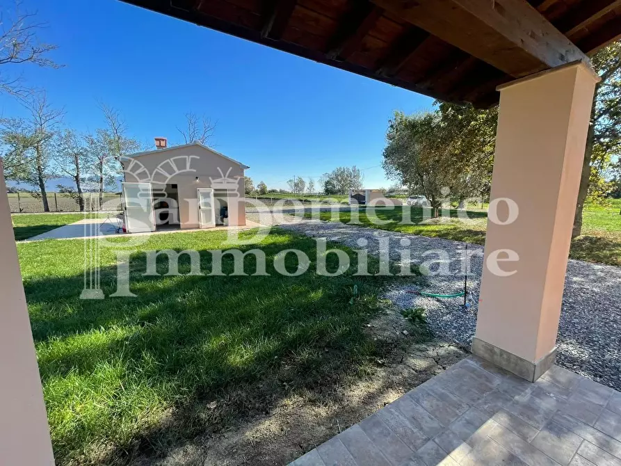 Immagine 52 di Villa in vendita  a Pisa