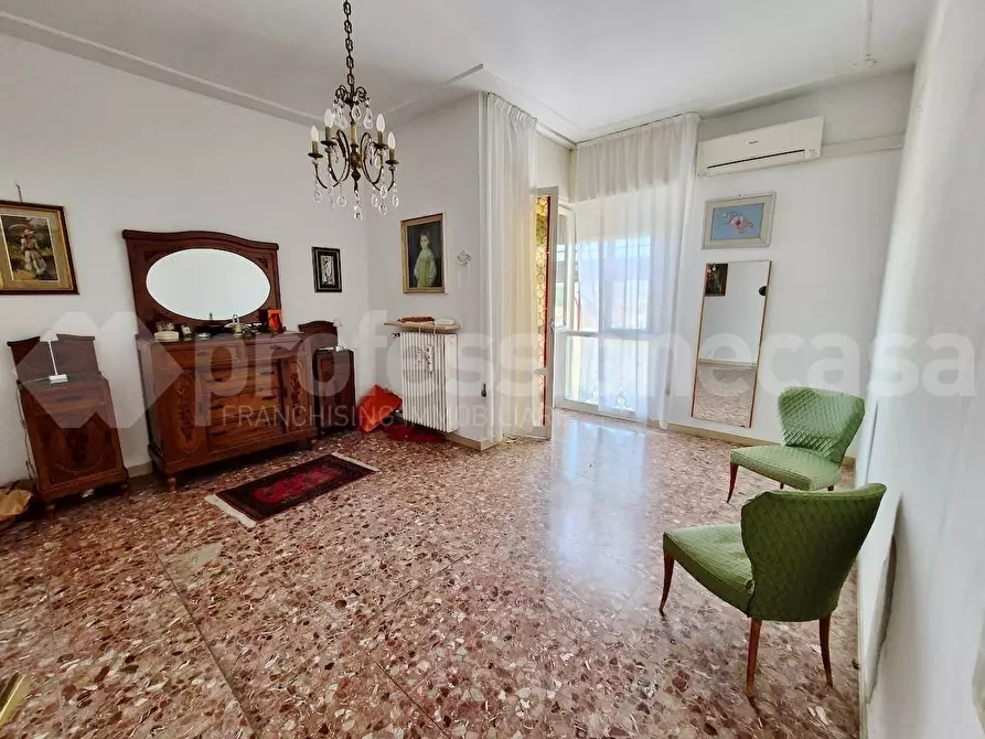 Immagine 14 di Appartamento in vendita  a Pisa