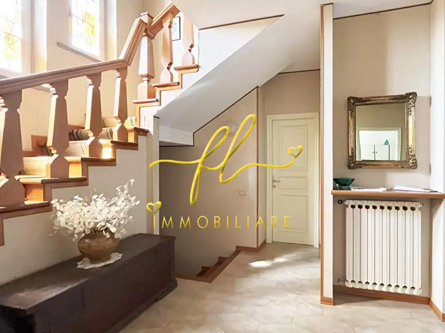 Immagine 17 di Villa in vendita  a Castelnuovo Val Di Cecina