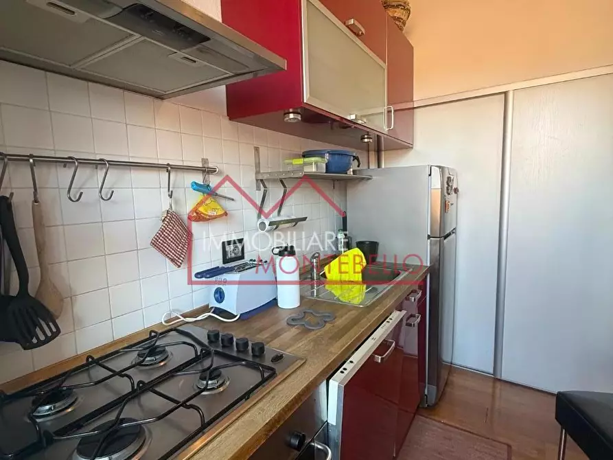 Immagine 6 di Appartamento in vendita  a Camaiore