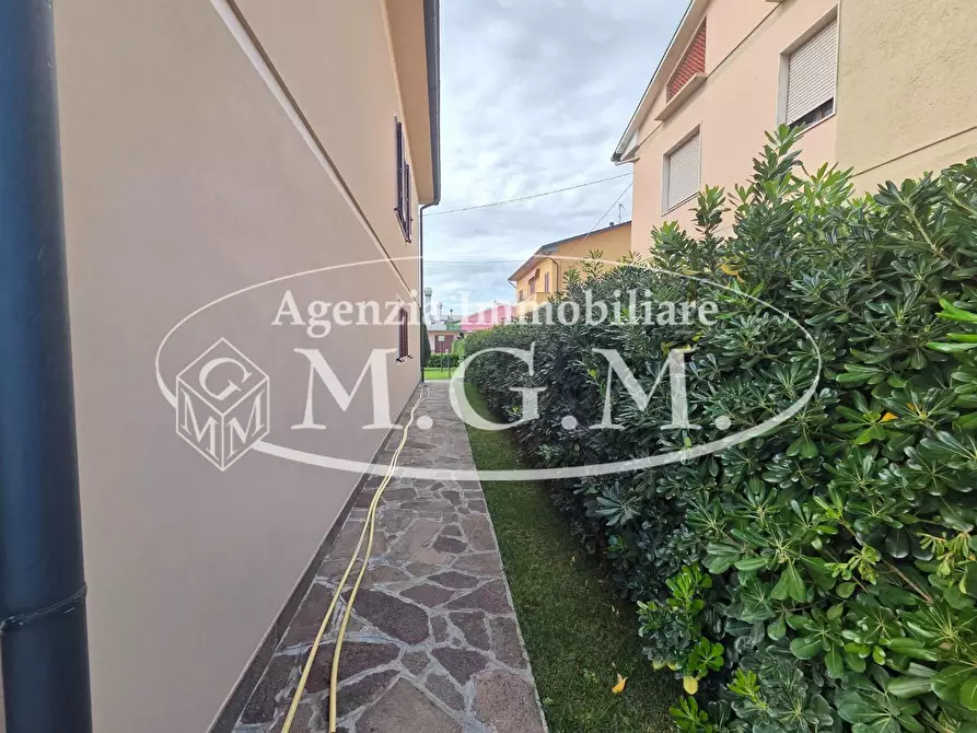 Immagine 38 di Casa indipendente in vendita  a Santa Croce Sull'arno