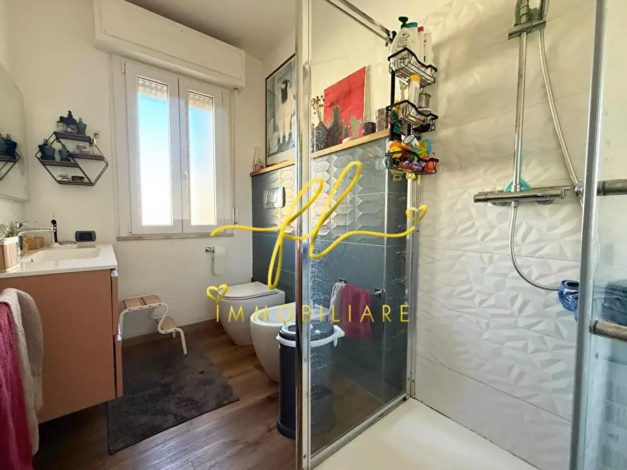 Immagine 23 di Villetta a schiera in vendita  a Cecina