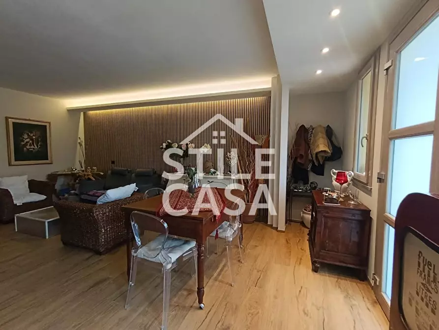Immagine 25 di Casa bifamiliare in vendita  a Castelfranco Di Sotto