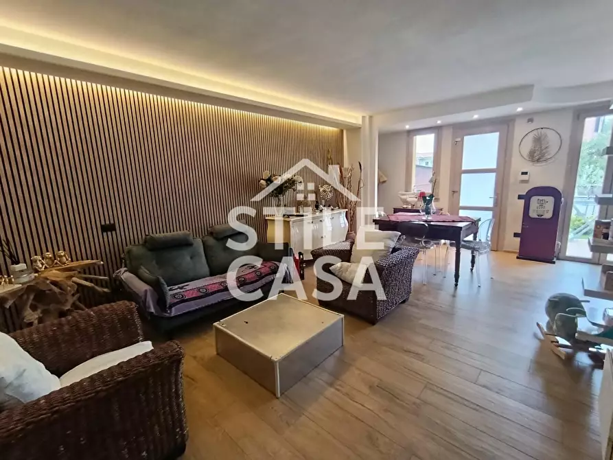 Immagine 51 di Casa bifamiliare in vendita  a Castelfranco Di Sotto