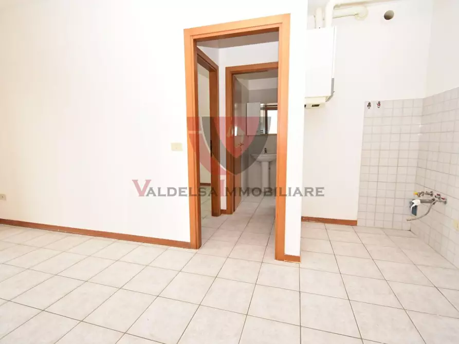 Immagine 4 di Appartamento in vendita  a Colle Di Val D'elsa