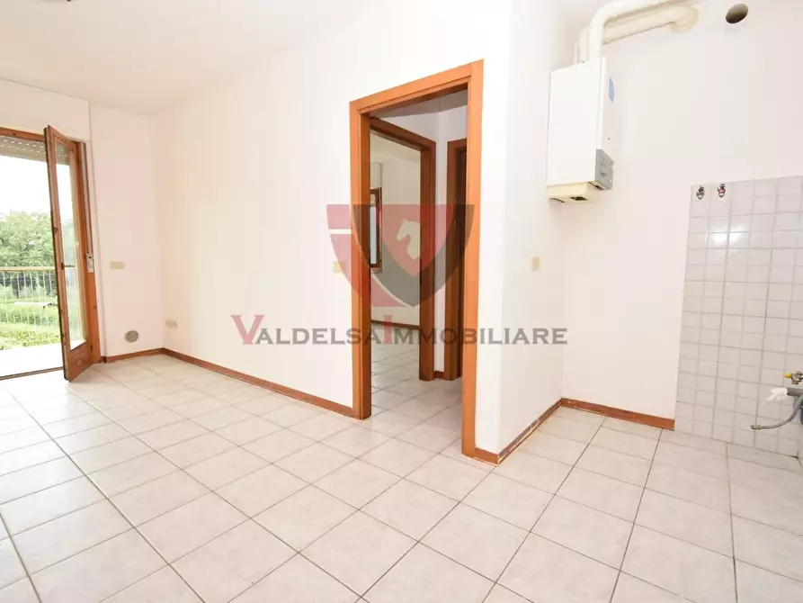 Immagine 3 di Appartamento in vendita  a Colle Di Val D'elsa