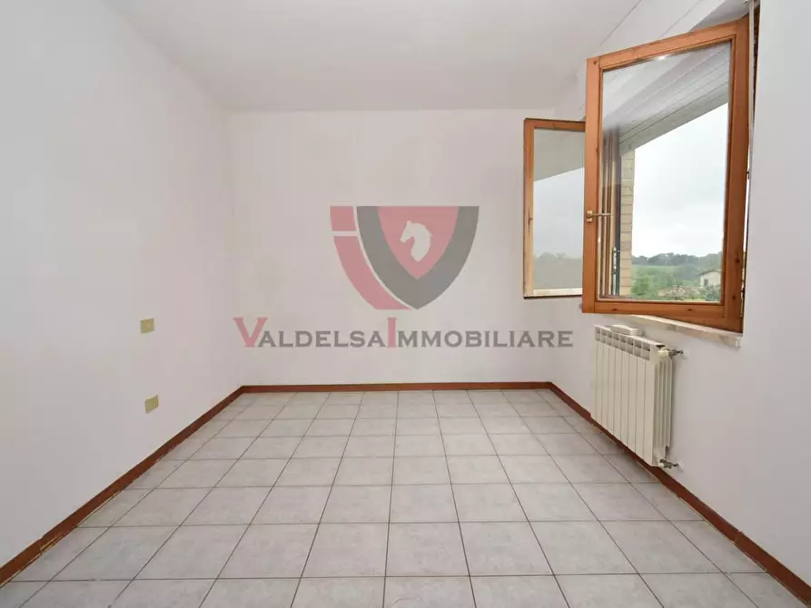 Immagine 14 di Appartamento in vendita  a Colle Di Val D'elsa