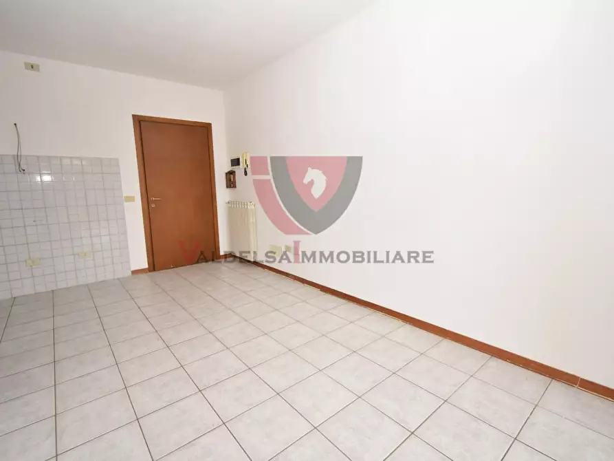 Immagine 9 di Appartamento in vendita  a Colle Di Val D'elsa