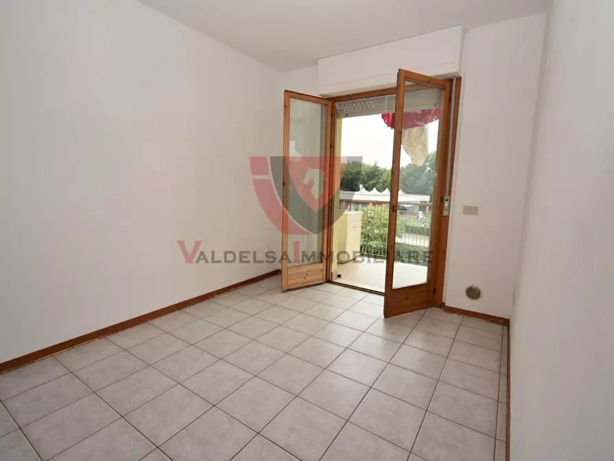 Immagine 10 di Appartamento in vendita  a Colle Di Val D'elsa