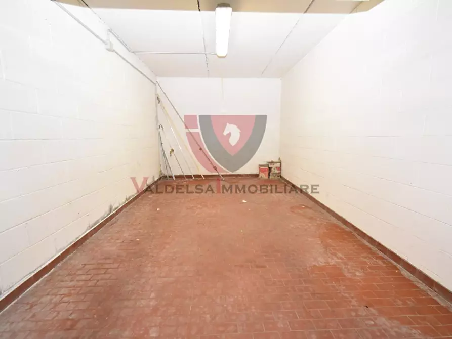 Immagine 20 di Appartamento in vendita  a Colle Di Val D'elsa