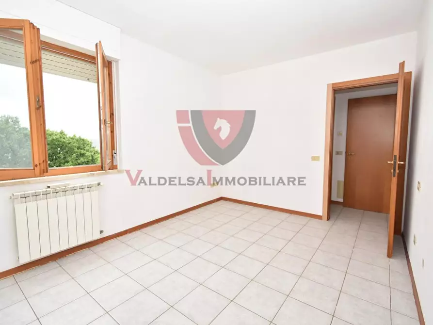 Immagine 17 di Appartamento in vendita  a Colle Di Val D'elsa