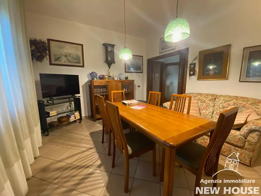 Immagine 13 di Villa in vendita  a San Giuliano Terme