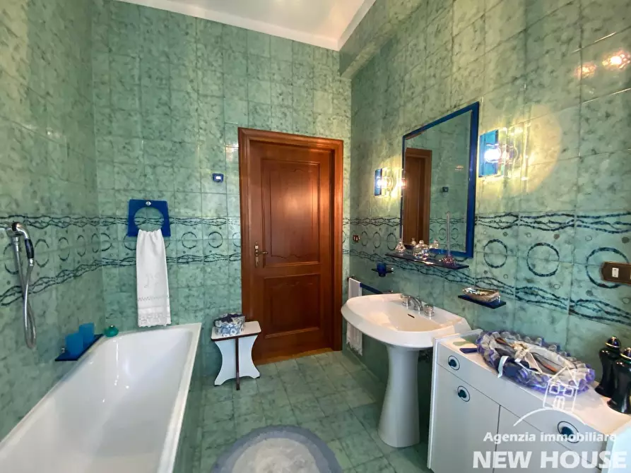 Immagine 30 di Villa in vendita  a San Giuliano Terme