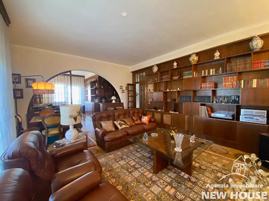 Immagine 27 di Villa in vendita  a San Giuliano Terme