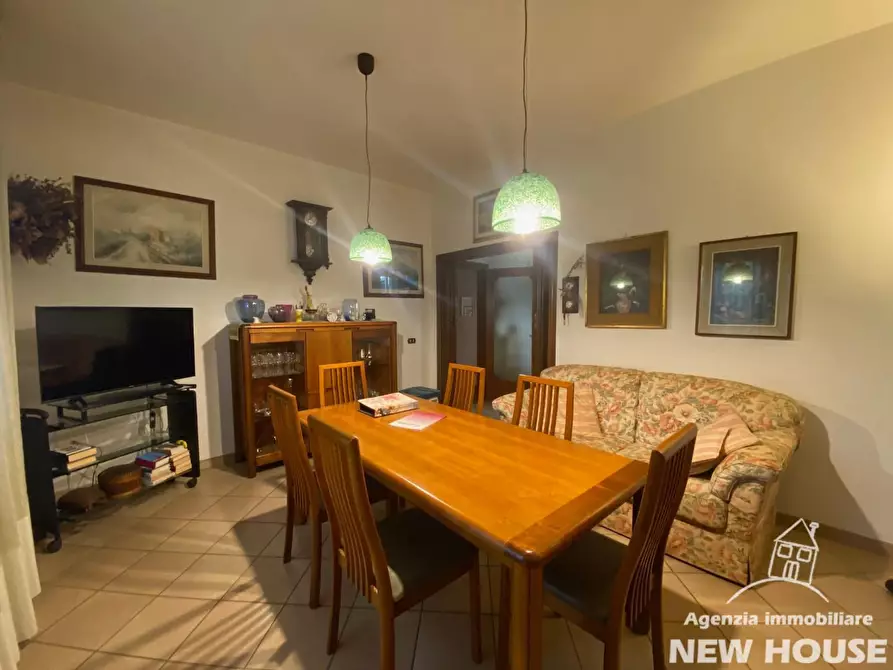 Immagine 12 di Villa in vendita  a San Giuliano Terme