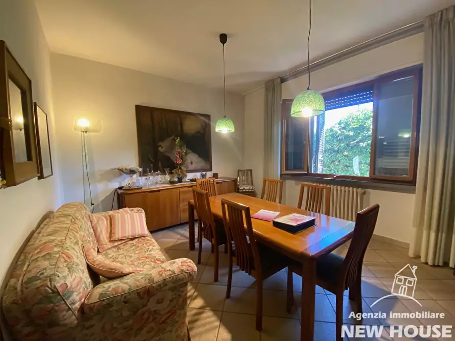 Immagine 10 di Villa in vendita  a San Giuliano Terme