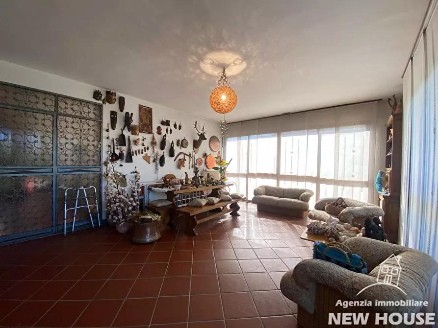 Immagine 6 di Villa in vendita  a San Giuliano Terme