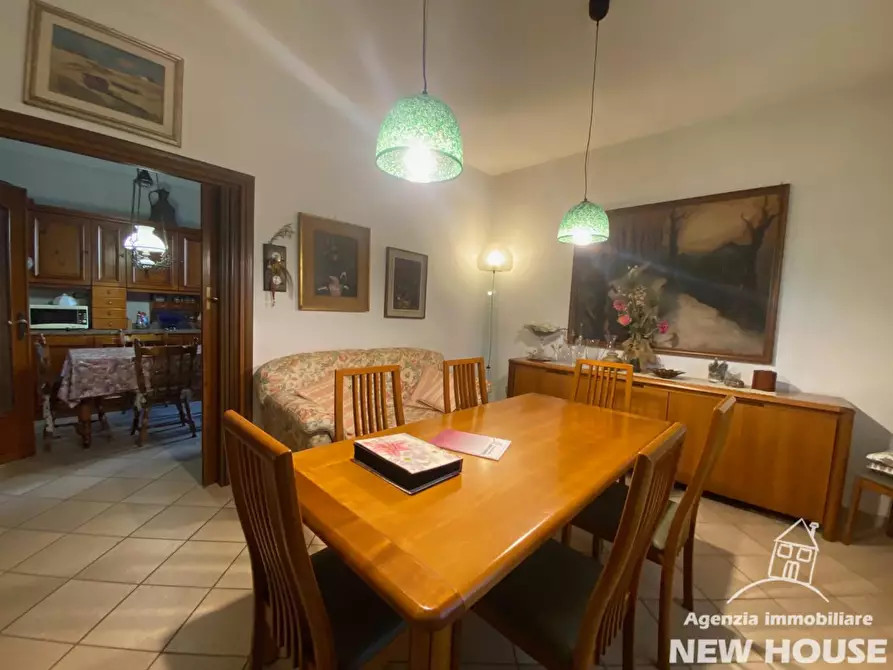 Immagine 14 di Villa in vendita  a San Giuliano Terme