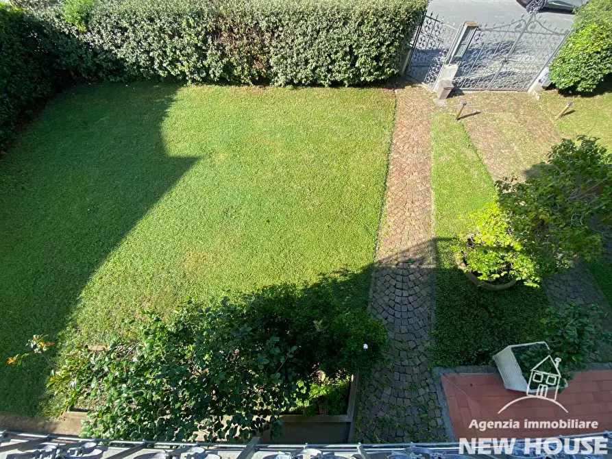 Immagine 40 di Villa in vendita  a San Giuliano Terme