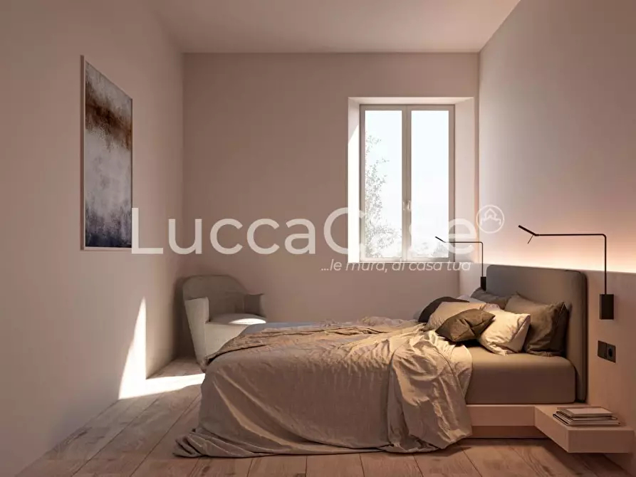 Immagine 4 di Appartamento in vendita  a Lucca