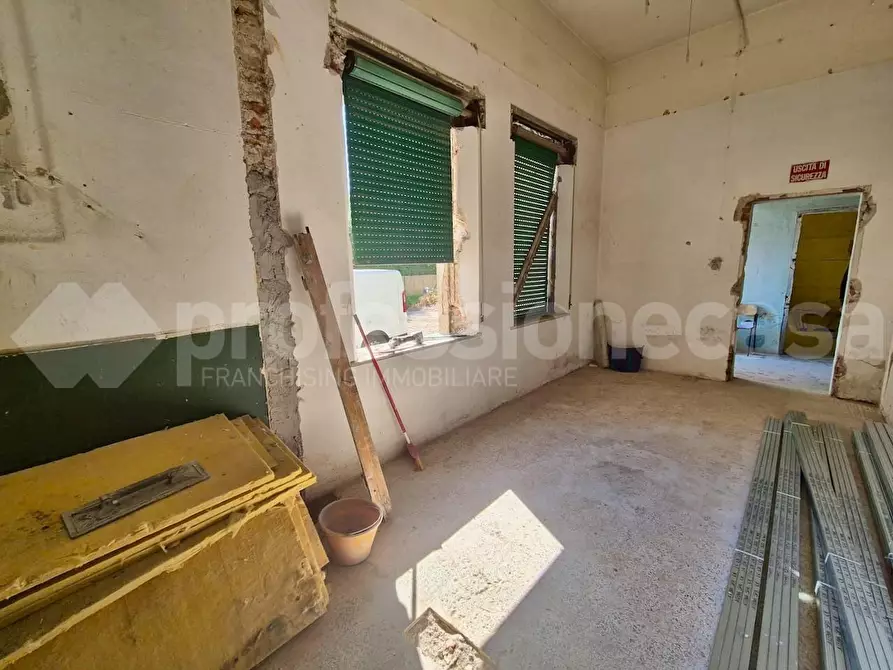 Immagine 22 di Villa in vendita  a Pisa