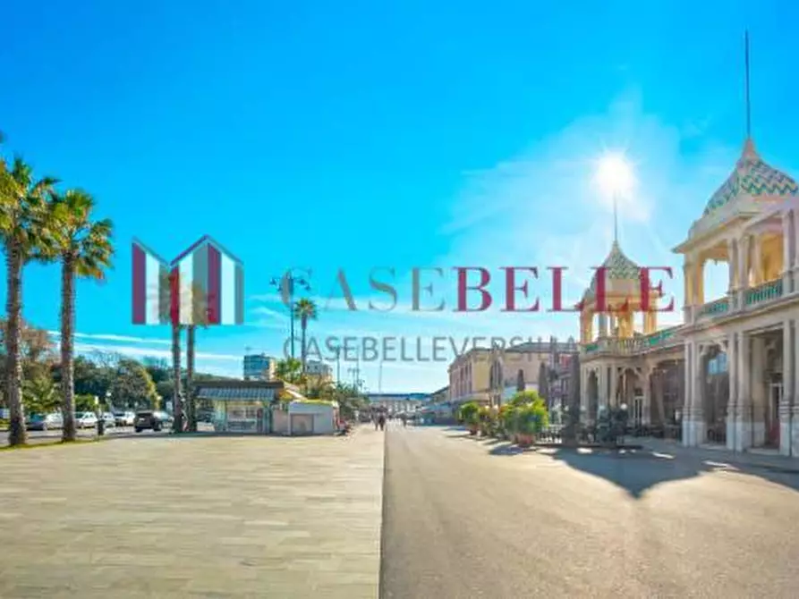 Immagine 5 di Bar / Ristorante in vendita  a Viareggio