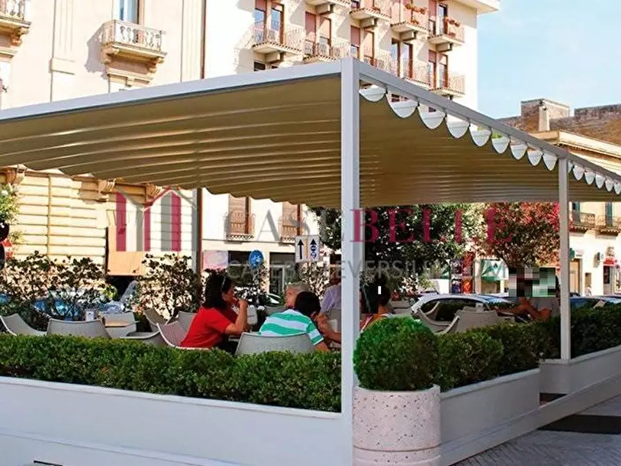 Immagine 2 di Bar / Ristorante in vendita  a Viareggio