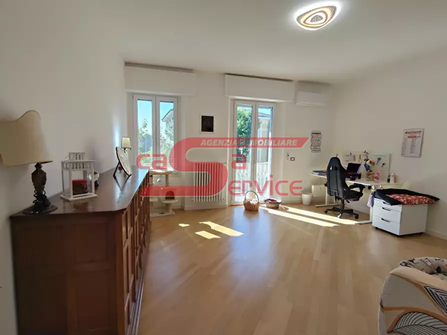 Immagine 12 di Appartamento in vendita  a Montecatini Terme