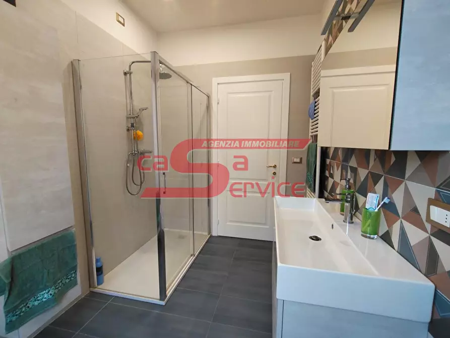 Immagine 18 di Appartamento in vendita  a Montecatini Terme