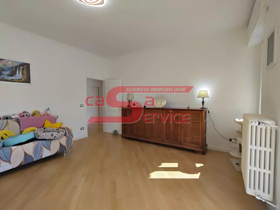 Immagine 11 di Appartamento in vendita  a Montecatini Terme