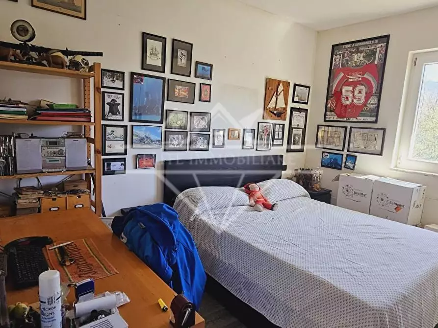 Immagine 66 di Villa in vendita  a Castelnuovo Magra