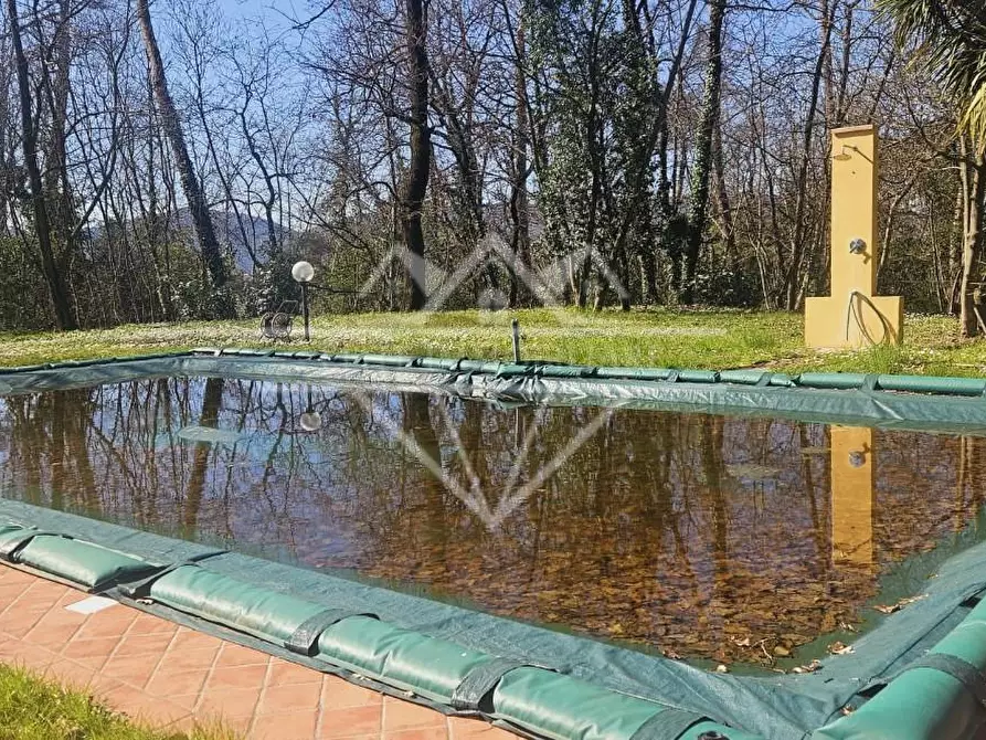 Immagine 7 di Villa in vendita  a Castelnuovo Magra