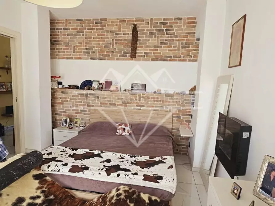 Immagine 47 di Villa in vendita  a Castelnuovo Magra