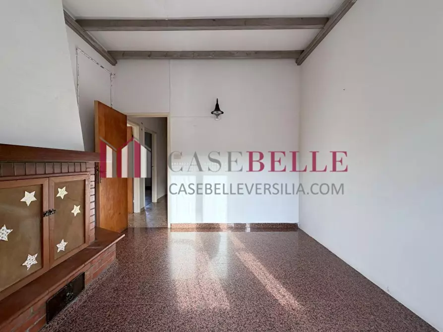 Immagine 1 di Appartamento in vendita  a Camaiore