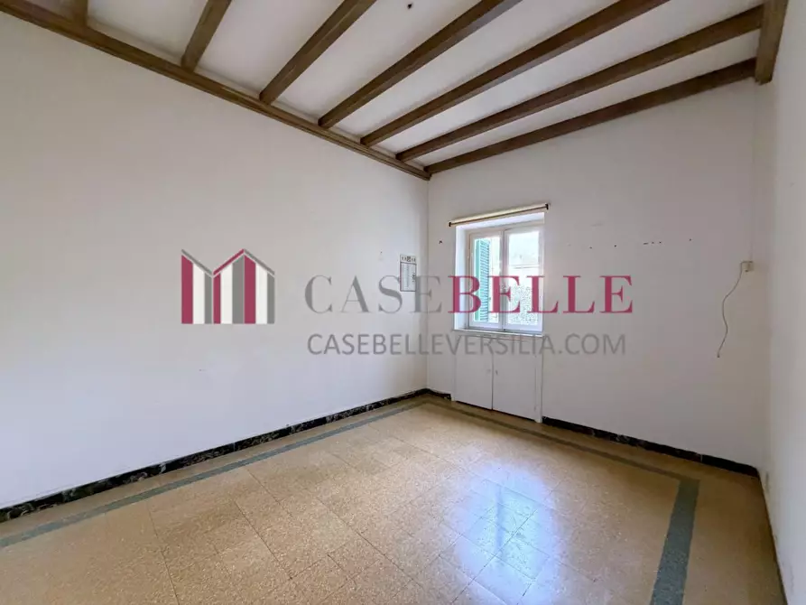 Immagine 12 di Appartamento in vendita  a Camaiore