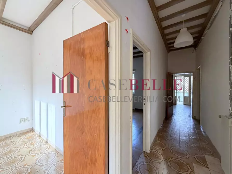 Immagine 6 di Appartamento in vendita  a Camaiore