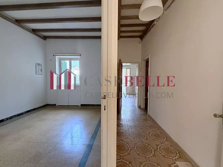 Immagine 11 di Appartamento in vendita  a Camaiore